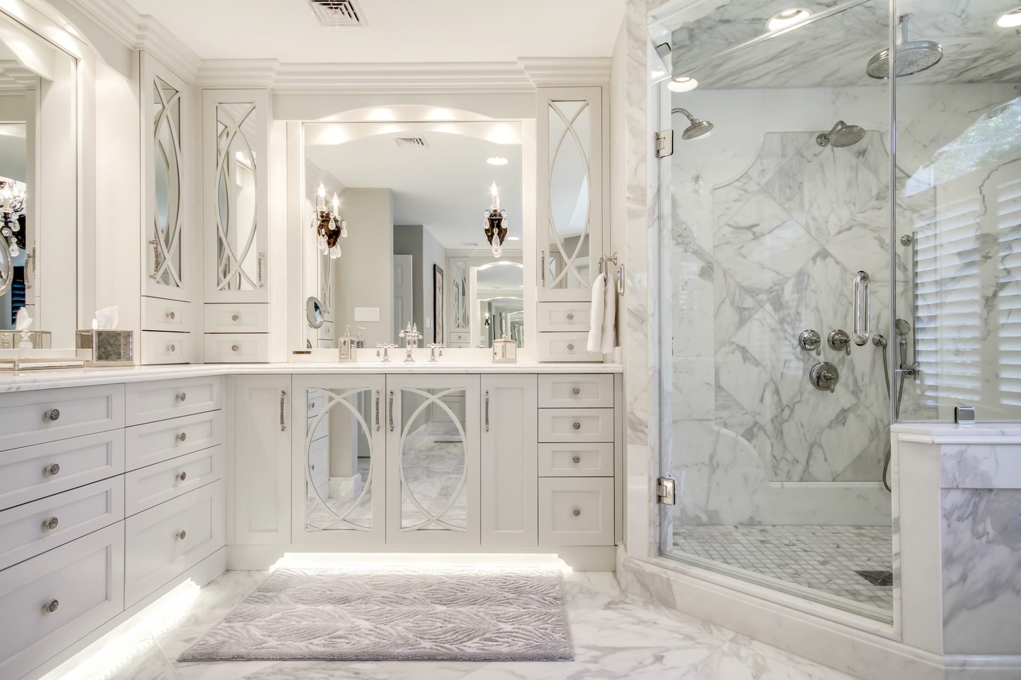 Lr Arnie Liguori_Calacatta Marble Master Bath 1 (1)