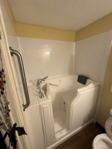 Custom bathroom design ideas and remodeling in Westerville Ohio